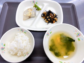 3月給食４