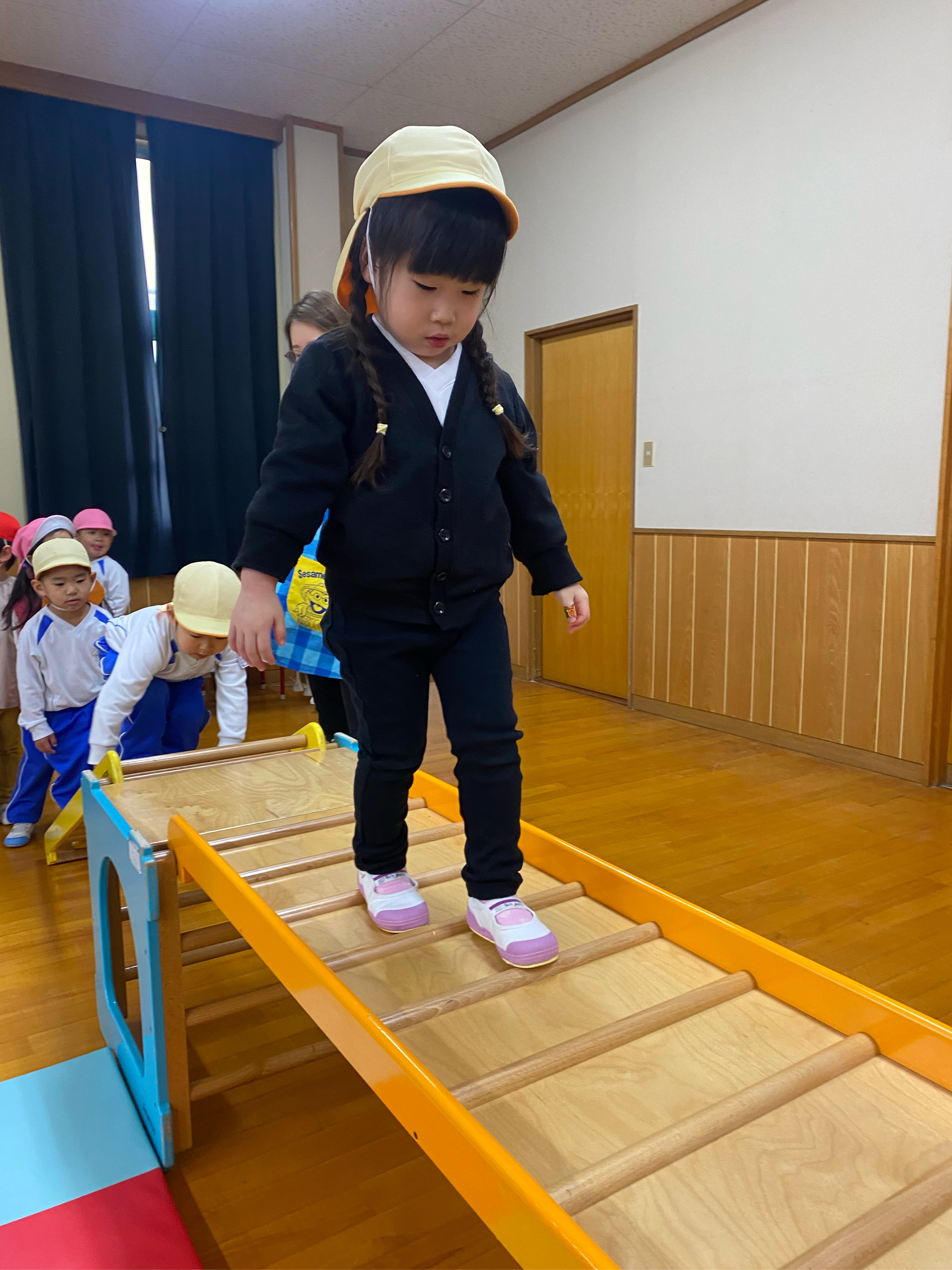 さ