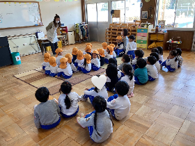 年少訪問