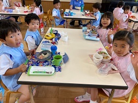 お弁当移動②