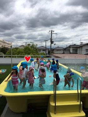 プール