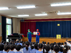 ６月３