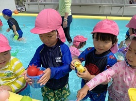 プール遊び⑧